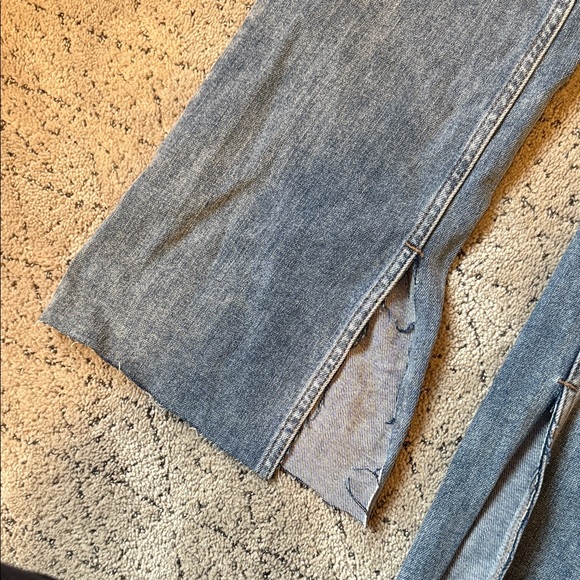 Stylish Blue Flare Women's Jeans - Picture 3 of 4